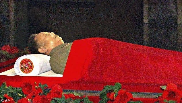 صورة جثمان كيم جونغ الوالد صورة جثمان كيم جونغ الوالد