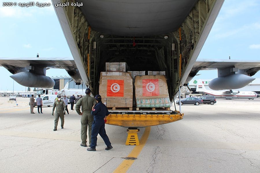 وصول مساعدات تونسية إلى لبنان