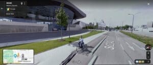 لقطة شاشة من خدمة خرائط جوجل من أمام مقر شركة BMW فتبينوا