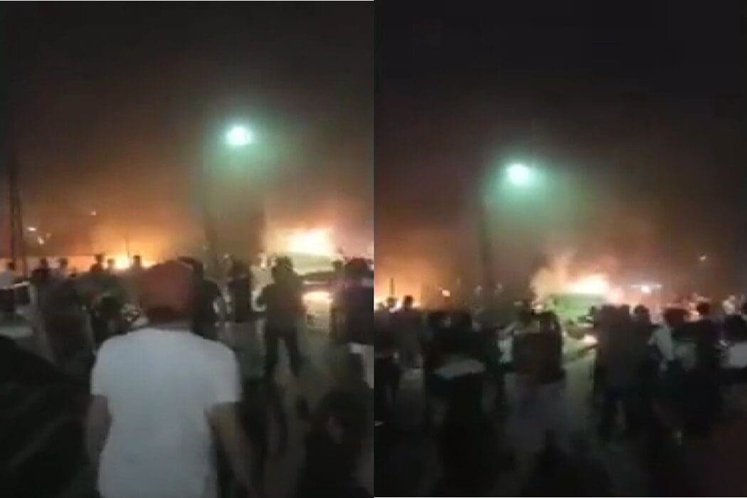 عاجل حرق مقر حزب الدعوة في البصرة